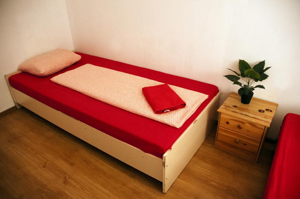 2Night Hostel Boedapest Buitenkant foto