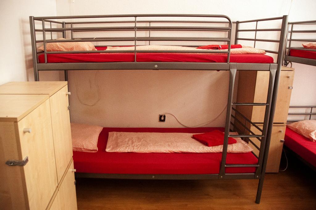 2Night Hostel Boedapest Buitenkant foto