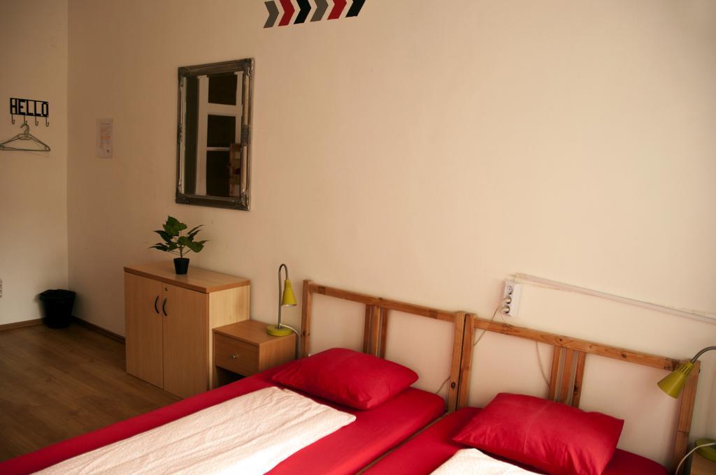 2Night Hostel Boedapest Buitenkant foto