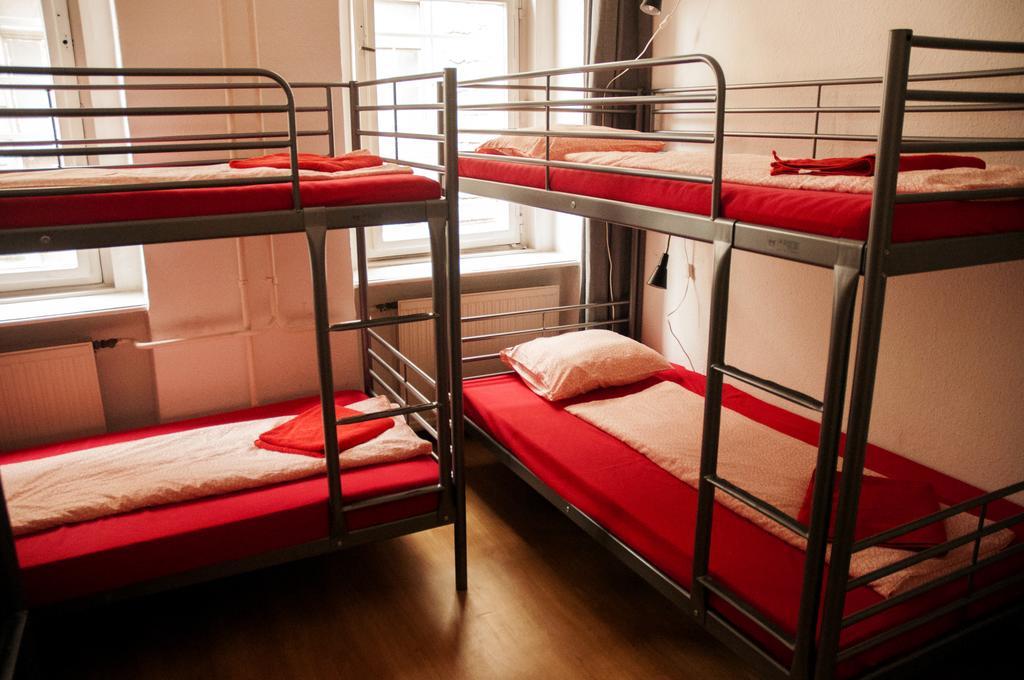 2Night Hostel Boedapest Buitenkant foto